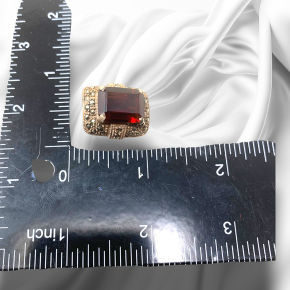 Vintage Art Deco Marcasite Silver 925 Emerald Cut Red Crystal Earrings Clip On - Picture 4 of 5